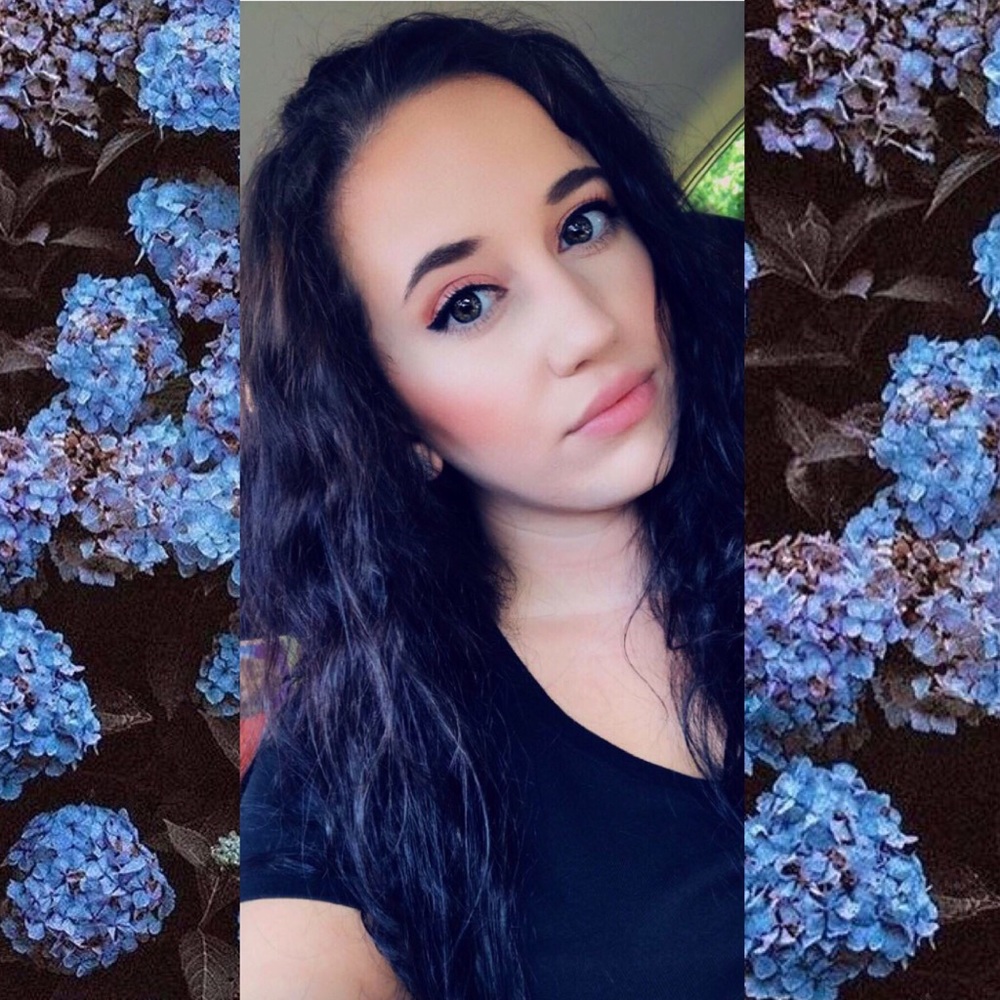 Meet your Posher, Hannah